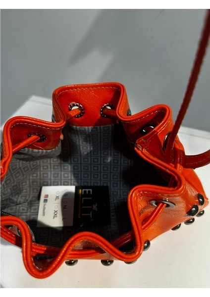 Kırmızı Çanta fırsatları