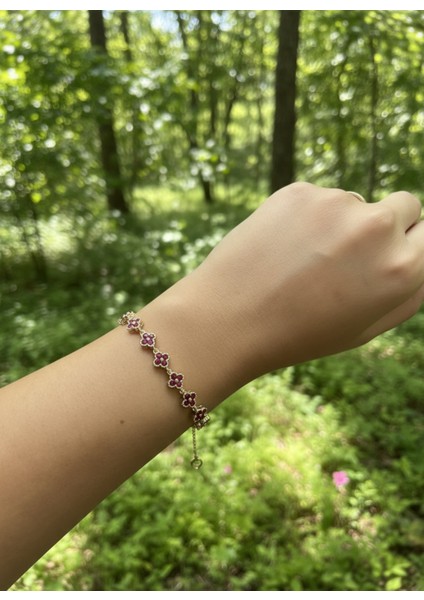 Yonca Model Taşlı Çelik Bileklik Vıp Seri fiyatları