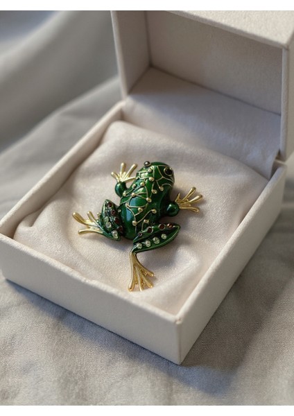 Taşlı Nature Collection Kurbağa Model Broş fiyatları