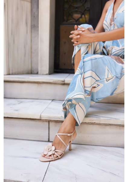 Natali Kadın Altin Çiçekli Topuklu Sandalet fiyatları