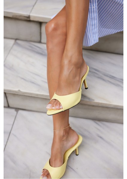 Kante Kadın Nude Topuklu Terlik