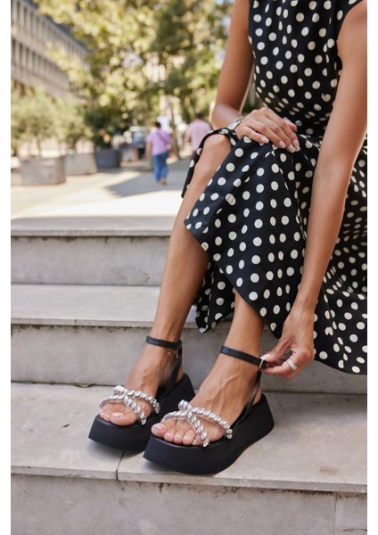 Lupi Kadın Siyah Seffaf Taş Detaylı Dolgu Sandalet indirimleri