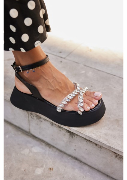 Lupi Kadın Siyah Seffaf Taş Detaylı Dolgu Sandalet