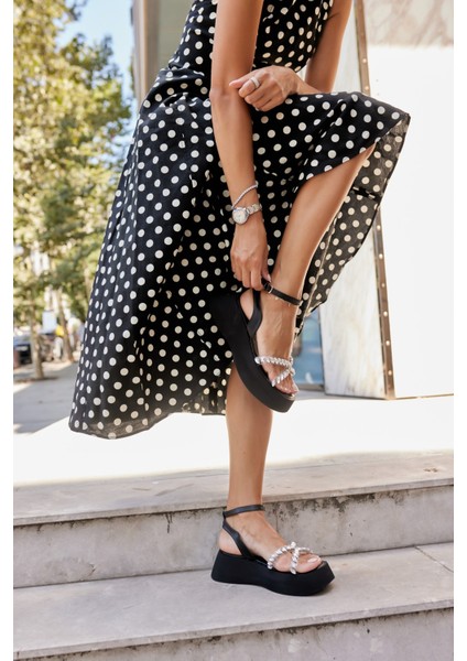 Lupi Kadın Siyah Seffaf Taş Detaylı Dolgu Sandalet