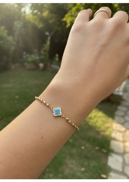 Taş Detaylı Yonca Model Çelik Bileklik Vıp Seri