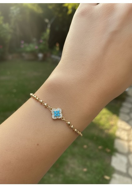 Taş Detaylı Yonca Model Çelik Bileklik Vıp Seri fiyatları