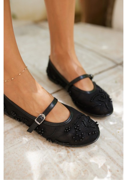 Lotaro Kadin Bej Işleme Detayli Tul Babet