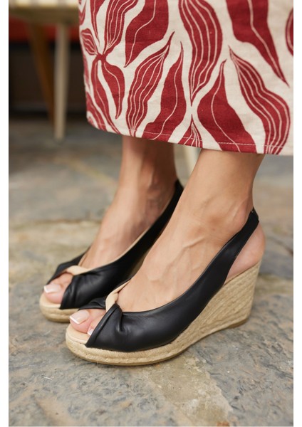 Cisne Kadın Siyah Bej Deri Garnılı Espadril Ispanya Üretimi Sandalet