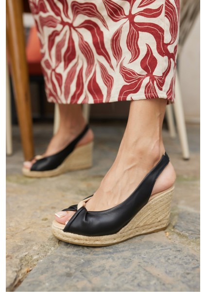Cisne Kadın Siyah Bej Deri Garnılı Espadril Ispanya Üretimi Sandalet
