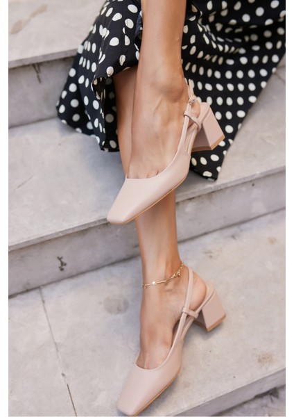 Alfama Kadın Nude Kut Burunlu Kalın Topuklu Sandalet