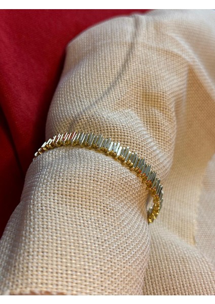 14 Ayar Altın Kaplama Renginde Ayarlanabilir Zigzag Kelepçe