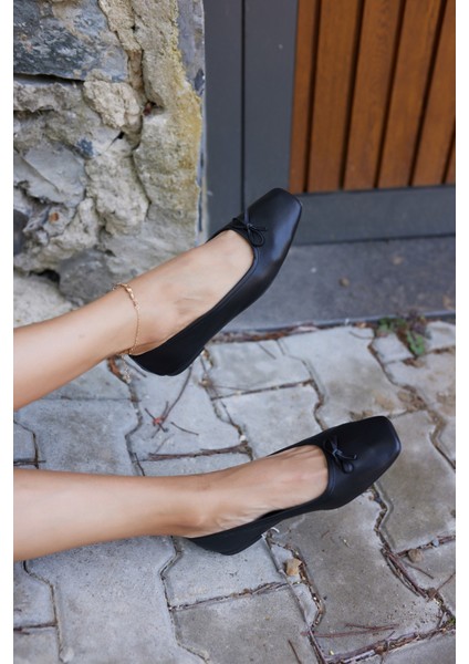 Astra Kadın Kot Mavi Gercek Deri Babet