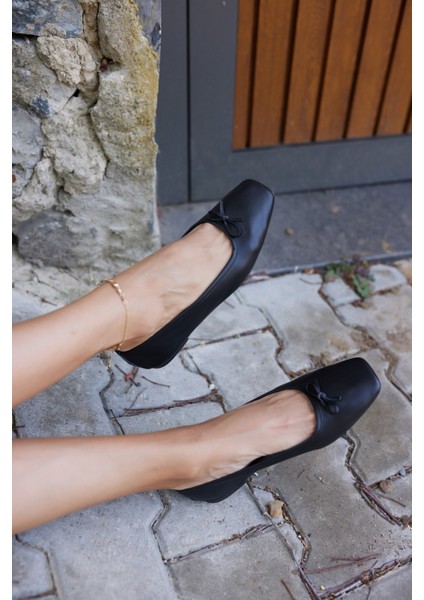 Astra Kadın Kot Mavi Gercek Deri Babet