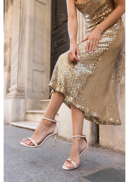 Remo Kadin Bej Metal Aksesuar Tek Bant Topuklu Sandalet fırsatları