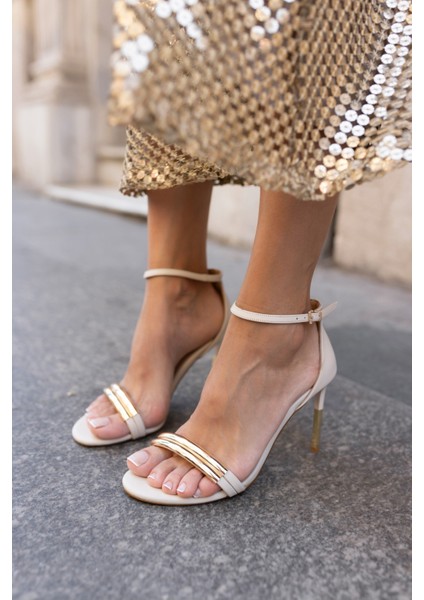 Remo Kadin Bej Metal Aksesuar Tek Bant Topuklu Sandalet