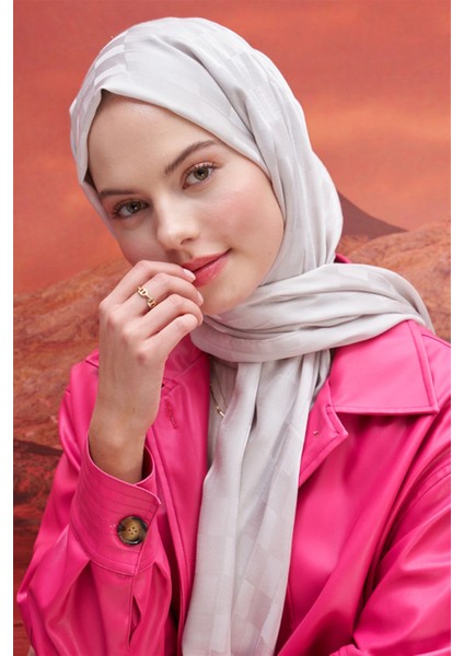 Gümüş Carell Küpçizgi Jakar Italyan Ipekli Şal