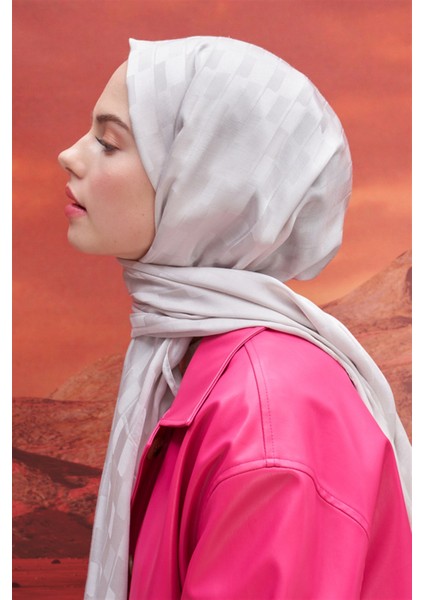 Gümüş Carell Küpçizgi Jakar Italyan Ipekli Şal modelleri