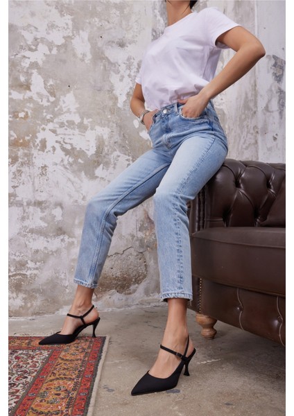 Allen Kadin Siyah Topuklu Ayakkabi