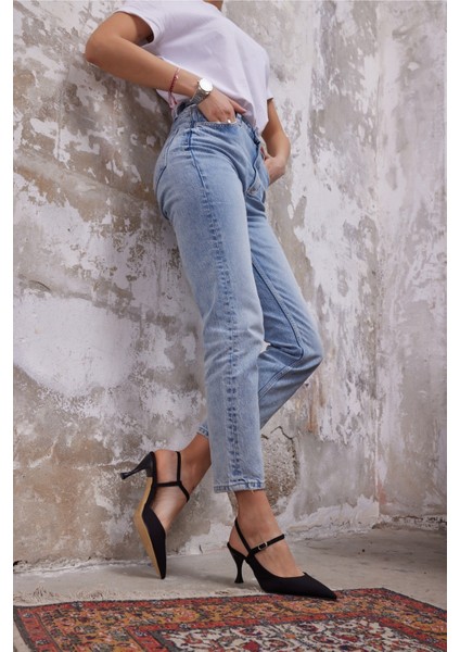 Allen Kadin Siyah Topuklu Ayakkabi fırsatları