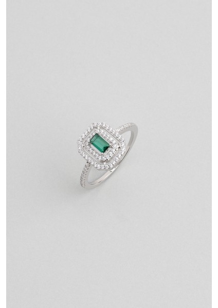 Zümrüt Büyüsü 18 Ayar Beyaz Altın Kaplama Gümüş Yüzük