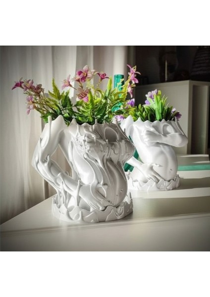 Gaia'nın Kucaklaması Heykel Saksı | 3D Baskı Sanatı | 16 cm Yükseklik | Modern Dekoratif