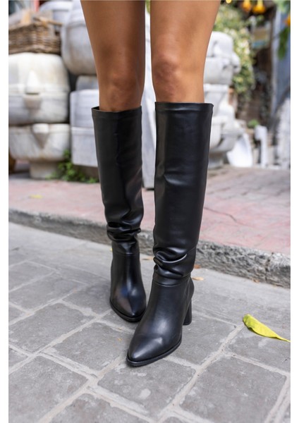 Janik Kadın Siyah Buzgulu Detay Çizme