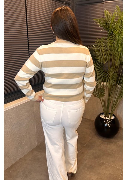 Çizgi Detaylı Gümüş Düğmeli Camel Hırka modelleri