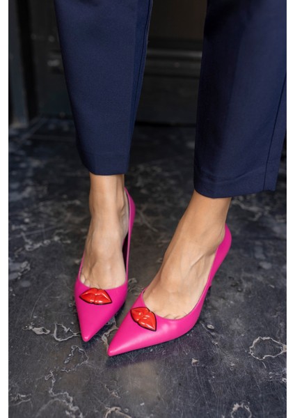Jessia Kadın Fusya Dudak Detay Topuklu Ayakkabi