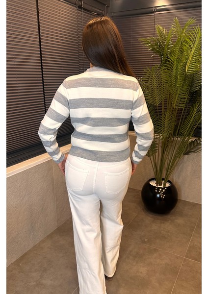 Çizgi Detaylı Gümüş Düğmeli Gri Hırka modelleri