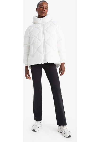 Fit Su İtici Oversize Fit Geniş Kalıp Kapüşonlu Fermuarlı Cepli Şişme Mont E9260AX25AU fiyatları