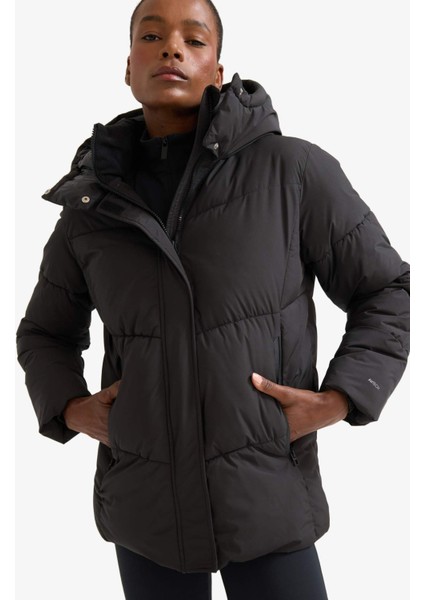 Fit Su İtici Regular Fit Yarım Polar Astarlı Kapüşonlu Fermuarlı Kışlık Mont A1553AX25WN