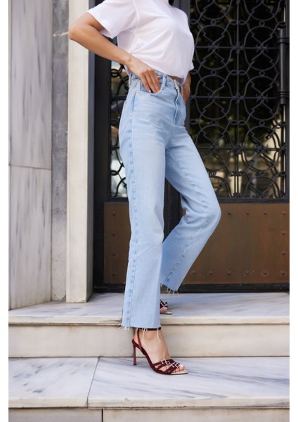 Luna Kadın Bordo Saten Tokalı Burun Demır Taşli Topuklu Abiye Sandalet fırsatları