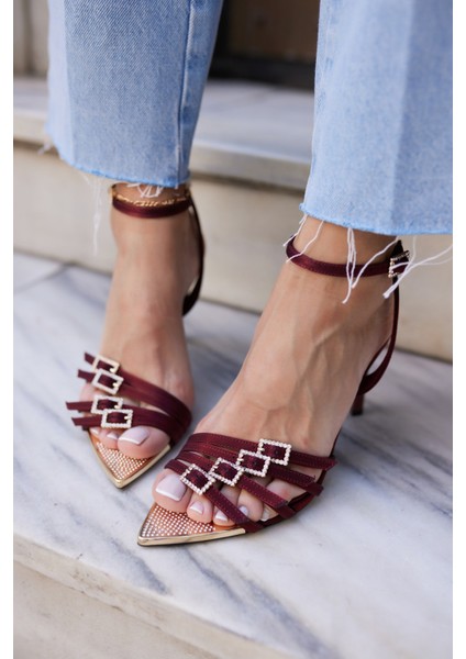 Luna Kadın Bordo Saten Tokalı Burun Demır Taşli Topuklu Abiye Sandalet