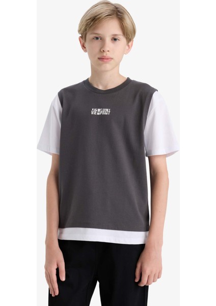 Erkek Çocuk Oversize Geniş Kalıp Bisiklet Yaka Baskılı Kısa Kollu Tişört F9219A825AU modelleri