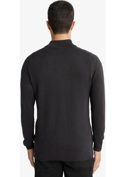 Standart Fit Dik Yaka Yarım Fermuarlı Triko Kazak D0624AX25AU