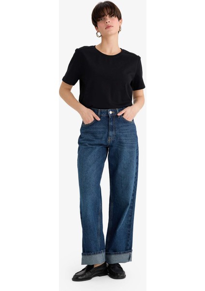 Regular Fit Bisiklet Yaka Basic Düz Premium Kısa Kollu Tişört A9428AX25AU fiyatları