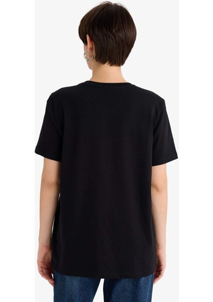 Regular Fit Bisiklet Yaka Basic Düz Premium Kısa Kollu Tişört A9428AX25AU indirimleri