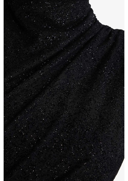 Regular Fit Dik Yaka Parlak Kumaş Tül Kolsuz Midi Elbise G3637AX25AU fırsatları