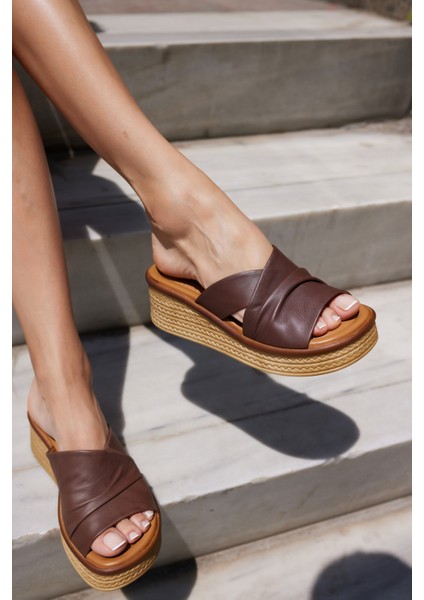 Fianco Kadın Siyah Gercek Deri Dolgu Taban Terlık indirimleri