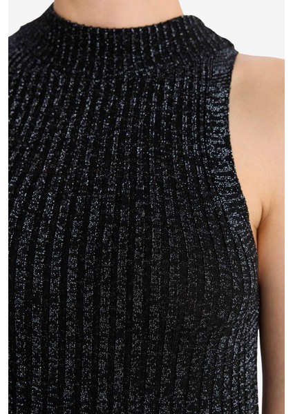 A Kesim Yarım Balıkçı Yaka Triko Kolsuz Maxi Elbise E0056AX25WN fırsatları