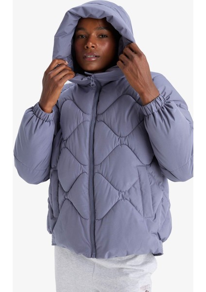 Fit Su İtici Oversize Fit Geniş Kalıp Kapüşonlu Fermuarlı Cepli Şişme Mont E9260AX25AU