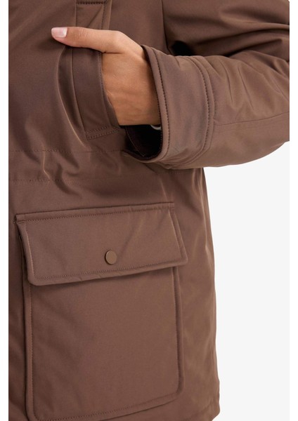 Regular Fit Kontrast Yaka Fermuarlı PARKA F3558AX25WN fırsatları