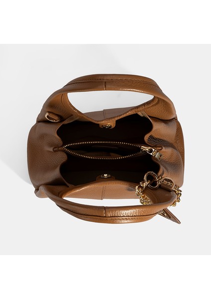 Kadın Taba Charm Aksesuarlı Deri El Çantası