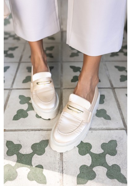 Crespo Kadin Bej Parasut Toka Detay Loafer Ayakkabi fırsatları