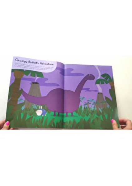 Peppa Pig - Dinosaurs Sticker Book indirimleri