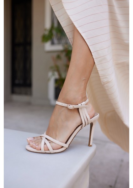 Chuki Kadın Gumus Bantlı Topuklu Sandalket