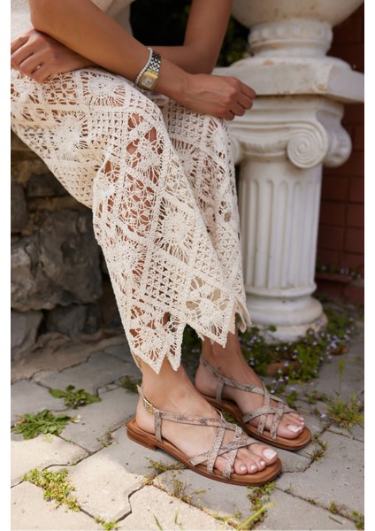 Tasso Kadın Bej Gercek Deri Alçak Taban Sandalet indirimleri