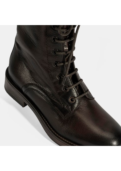 Kadın Kahve Bağcıklı Deri Postal Bot