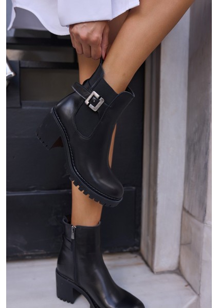 Karol Kadın Siyah Gercek Deri Kalin Topuklu Bot