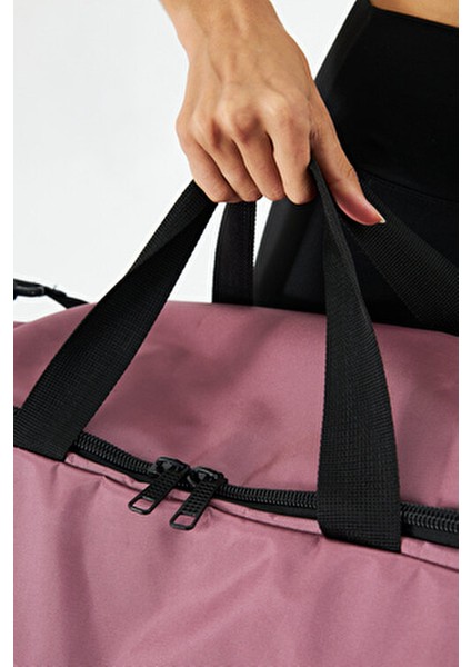 Spor Çantası Kadınlar İçin Su Geçirmez Omuz Askılı Seyahat Çantası 55 x 30x30 cm